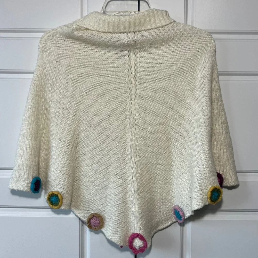 Toffee Apple Kids‎ Cream Knit Poncho Colorful Pom Pom Accents Youth SM